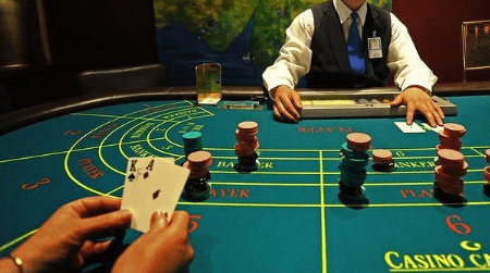GPinas Online Casino: Blackjack Strategy: Paano Maglaro ng Bawat Kamay Tulad ng Isang Propesyonal